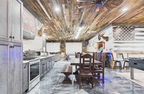 Valley Farms House | Desert Oasis Hideaway with Epic Game Room & Pool