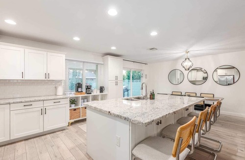 Park Scottsdale One House | Desert Rose Retreat|Heated Pool|2 Masters|Gameroom