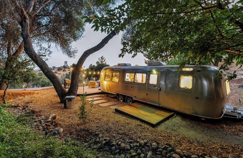 Coulterville House | Design-Led Glamping Escape Near Yosemite