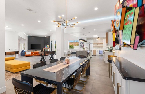 Sunrise Vista Chino House | Designer 5 Bed 4 Bath With Entertainers Pool & Spa