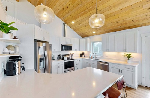 Kiwanda Shores House | Designer home with stunning ocean and sunset views steps to beach dog friendly