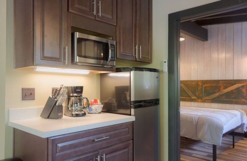 Sedona Apartment | Destination Oak Creek 3 1 Bedroom Apts by RedAwning