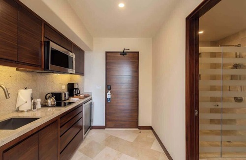 Cabo San Lucas Condo | Diamante OCR 307 - Luxury Ocean Front!