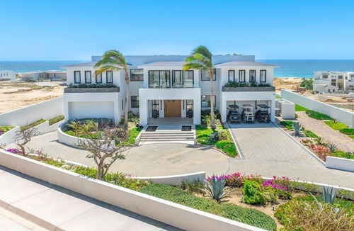 Cabo San Lucas House | Diamante Stunner-Brand New Modern Beach House in Cabo San Lucas
