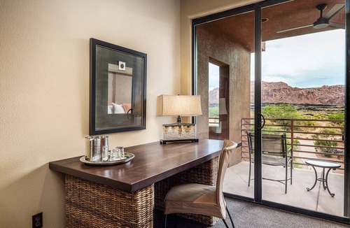 Ivins Villa | Discover a Relaxing Desert Retreat Ideal for Family Stays | Golf Club - 4.7 mile