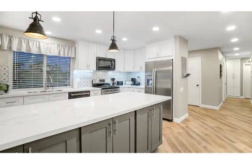 Placentia House | DISNEYLAND CLOSE-KING BEDS-GAME RM-SUPER CLEAN