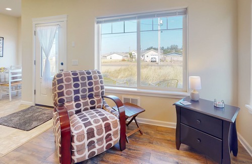 Bayshore House | Dog-friendly beach home with private washer/dryer & wood stove - close to beach