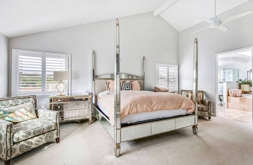 Mesa Verde House | Dog-friendly estate with pool, bikes, sports courts, gourmet kitchen, W/D, & AC