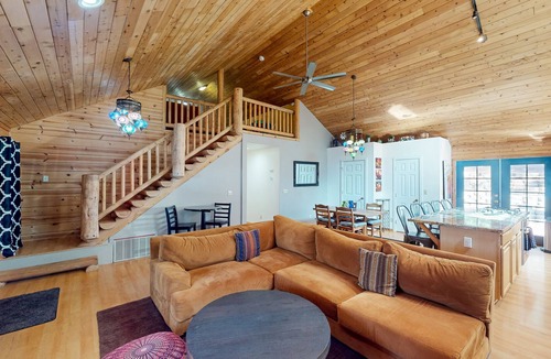 Forest Meadows House | Dog-friendly woodland cabin with fireplace, 2 decks & great location