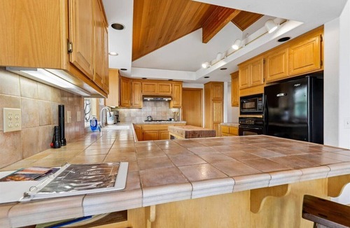 Lake Forest House | Dollar Point Retreat: High-Ceiling Lakeview Villa Perfect for Large Groups