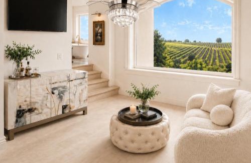 Temecula Bed & Breakfast | Domaine Chardonnay