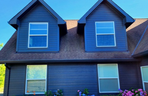 Dayton House | Domaine McDougall in the heart of Oregon's wine country with vineyard views!