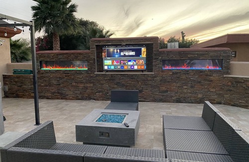 Mesa House | Double Eagle Villa with pool and pickleball close to Scottsdale!