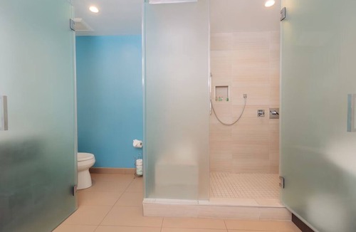 Harbor Hotel | Double Queen Comfort | Lounge, Heated Pool & Long Beach Dining Nearby