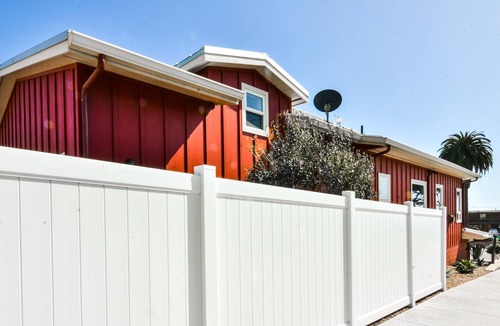 Cayucos House | Downtown Cayucos Luxury Suite with Rooftop Deck Across from the Beach