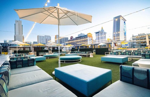 Downtown Las Vegas Hotel | Downtown Grand Hotel & Casino