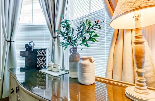 Chico Apartment | Downtown Historic Apartment with Modern Flair