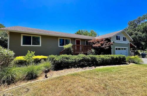 Loomis House | Dream Backyard Family home-Swim Spa-Gym-EV Charging