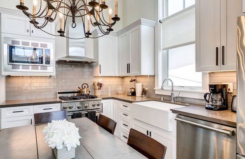 Corona del Mar Condo | *Dreamers Landing!*Luxury in Corona Del Mar*Ocean Side of PCH*
