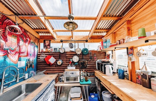 Fredonia Apartment | Dreamy Glamp Tent + community hot tub-firepit
