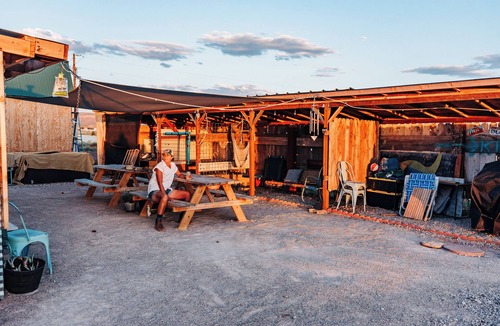 Fredonia Apartment | Dreamy Glamp Tent + community hot tub-firepit
