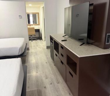 Downtown Las Vegas Hotel | DTLV, a Baymont by Wyndham