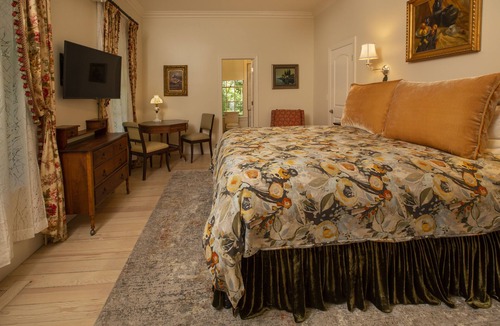 Murphys Bed & Breakfast | Dunbar House Inn and Event Property