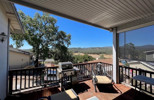 Oak Shores House | East Beach Lake House, Family Friendly and Spacious