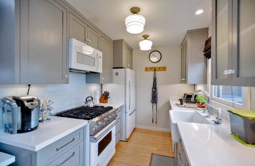 East End Apartment | East End Guest House Close to Downtown