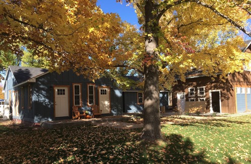 Bishop Hotel | Eastside Guesthouse