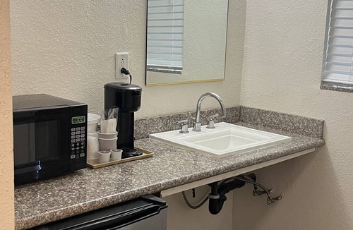 Paso Robles Hotel | Economy Inn