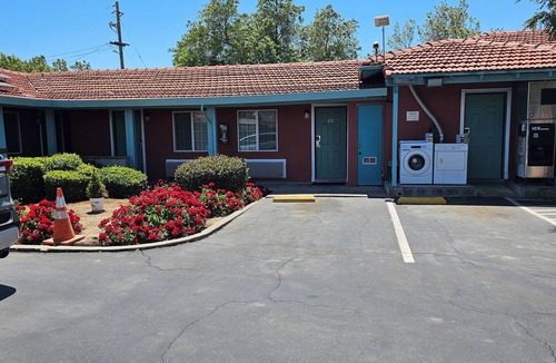 Pittsburg Hotel | El Dorado Motel