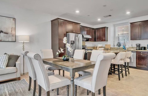 Eastvale Downs House | Elegant 3BR Residence｜Office & Study Space｜Fenced Yard｜Flexible Leasing #41351