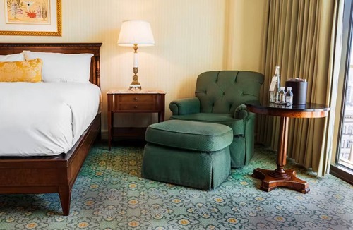 Downtown San Diego Hotel | Elegant King Suite | Westgate Hotel | Poolside Ambience | Central San Diego