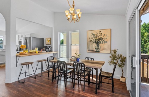 Southwestern Sacramento House | Elegant Retreat for 10 Hot Tub Games Mini Golf Stylish & Serene Getaway