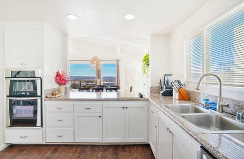 Middletown House | Elevated Mission Hills Oasis ~ Balconies ~ Views