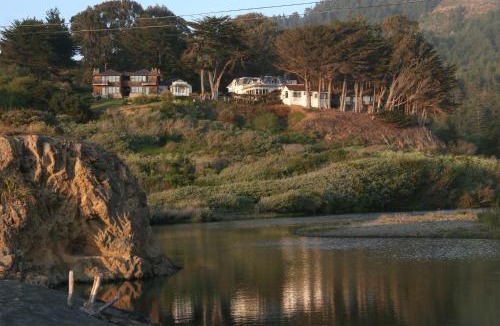 Elk Hotel | Elk Cove Inn & Spa