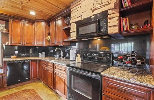 Payson Cabin | Elk Surprise Hillside Hideaway
