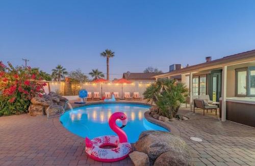 New Papago Parkway House | Ella Oasis Heated Pool Hot Tub Near Old Town