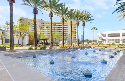 Orange Hotel | Embassy Suites by Hilton Anaheim Orange