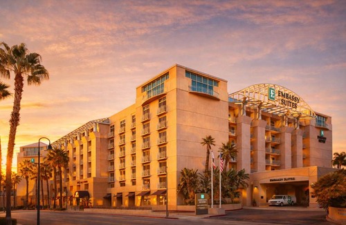 Brea Hotel | Embassy Suites by Hilton Brea - North Orange County