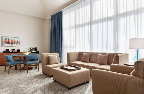 Brea Hotel | Embassy Suites by Hilton Brea North Orange County