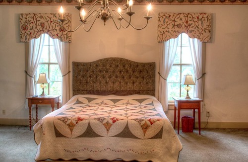 Springfield Bed & Breakfast | Emma's Bed and Breakfast