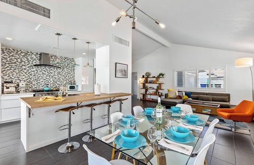 Vista Norte House | Enchanting Escudero - Luxury PS Ranch Home!