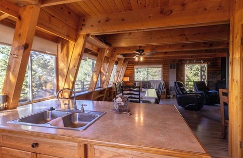 Mammoth Creek Cabin | Enjoy a cozy cabin near the lake! Sleeps 8, 4 Beds.
