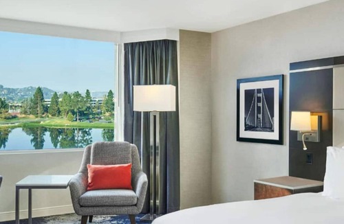 Redwood Shores House | Enjoy a Hassle-Free Stay! Four Units, Waterfront Lagoon View, Outdoor Pool!