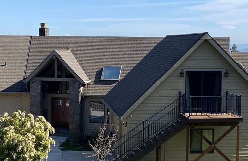 Newberg Apartment | Enjoy a weekend in Oregon's Amazing Wine Country