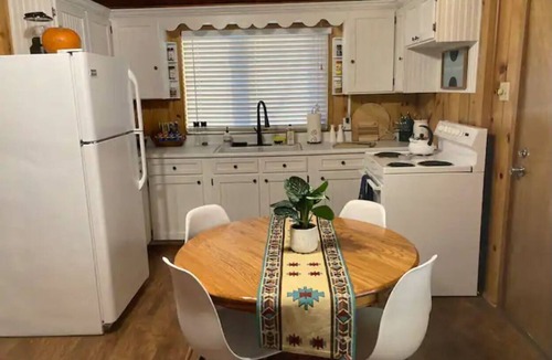 Hatch Cottage | Enjoy Springtime at Zion's Bryce House by Zion and Bryce National Parks!