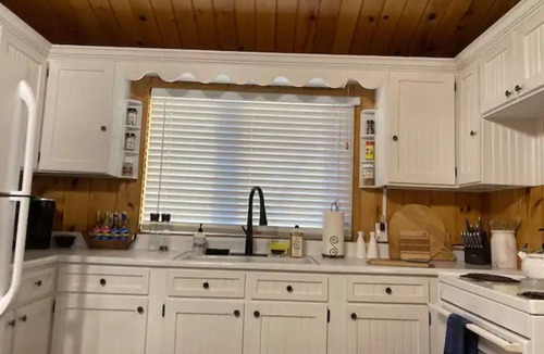 Hatch Cottage | Enjoy Springtime at Zion's Bryce House by Zion and Bryce National Parks!