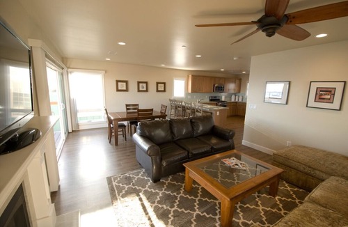 Avila Beach House | Enjoy the big ocean views, hear the waves crashing, enjoy the coastal vibe.